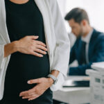 regenesis-mulher-e-gestacao-licenca-maternidade